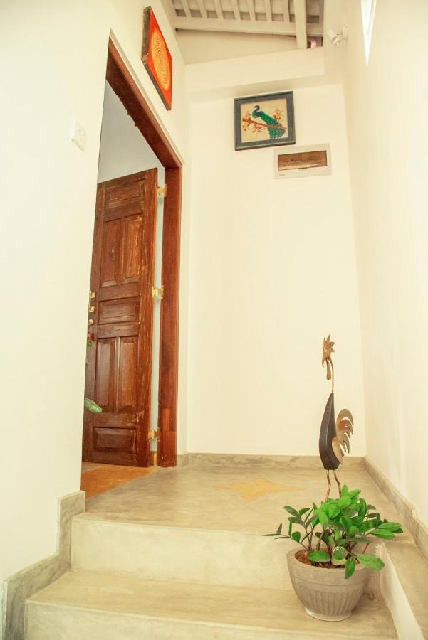 Old Chilli House Apartment Unawatuna Bagian luar foto
